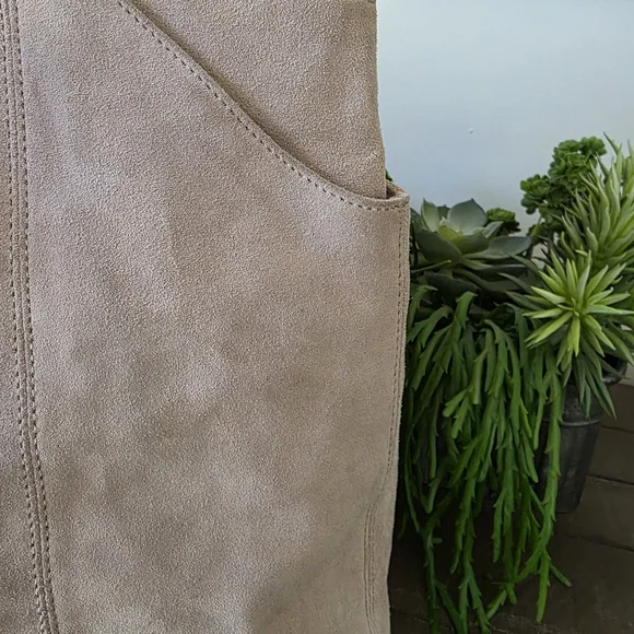 Banana Republic Suede HOBO Bag With Wooden Handles - Picture 7 of 14